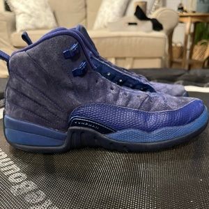 NIKE Jordan retro style high tops  Size 7Y which equates to women 8.5 or men 7